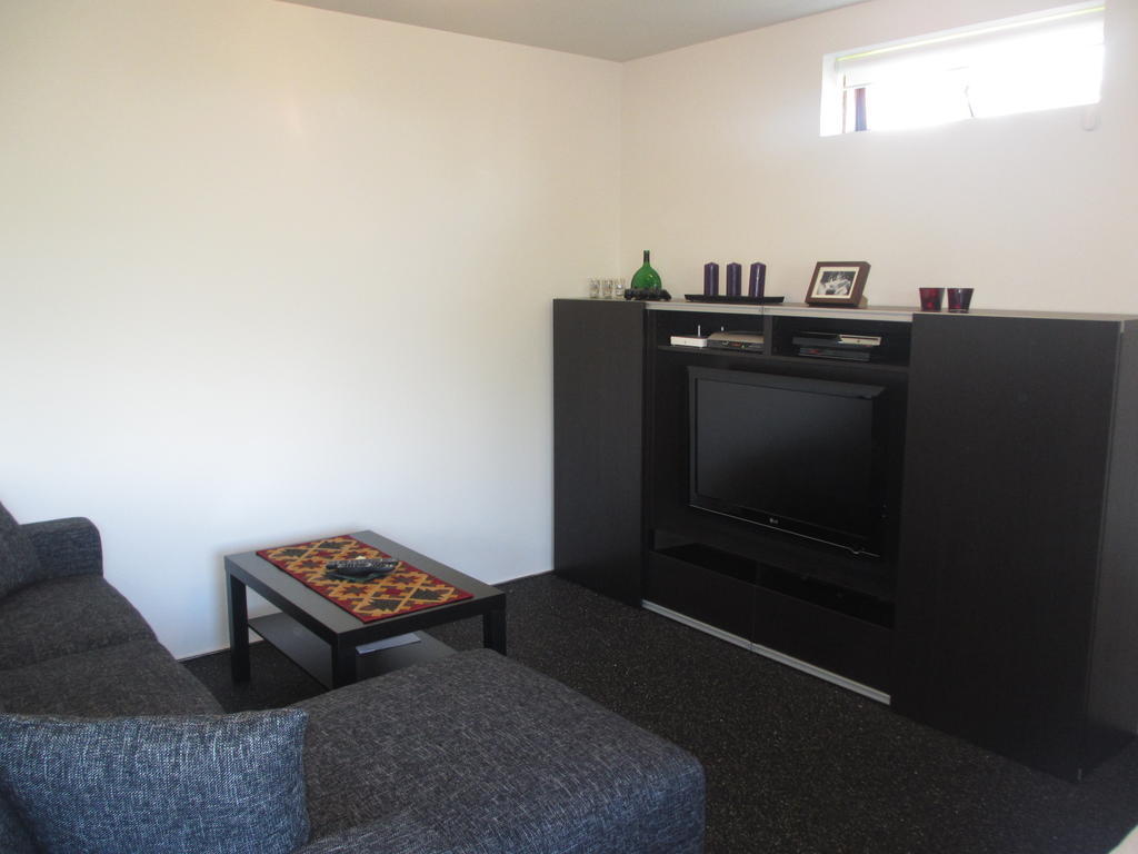 Ártún Apartment Höfn Quarto foto