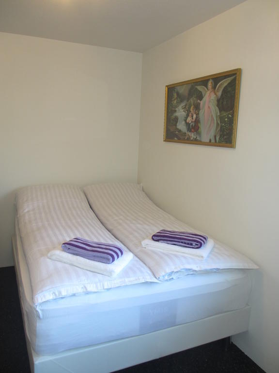 Ártún Apartment Höfn Quarto foto